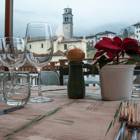 Hotel Locanda Le Tre Oche モリーナ・ディ・レードロ エクステリア 写真